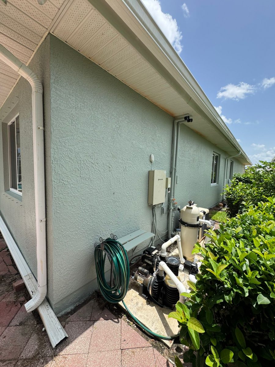 seafoam green exterior Preview Image 9