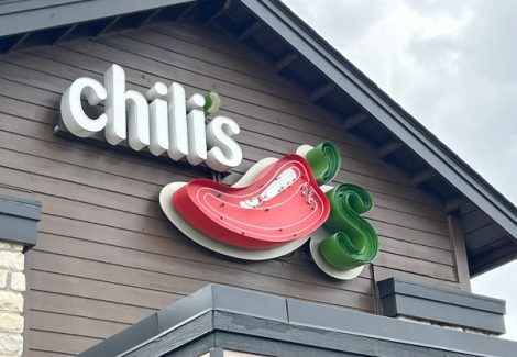 Chili's Exterior Sign Painting project