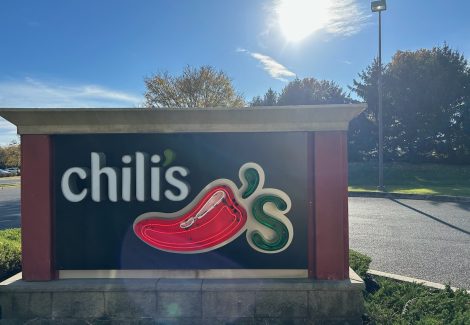 exterior signs at Chili's