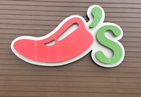 exterior signs at Chili's
