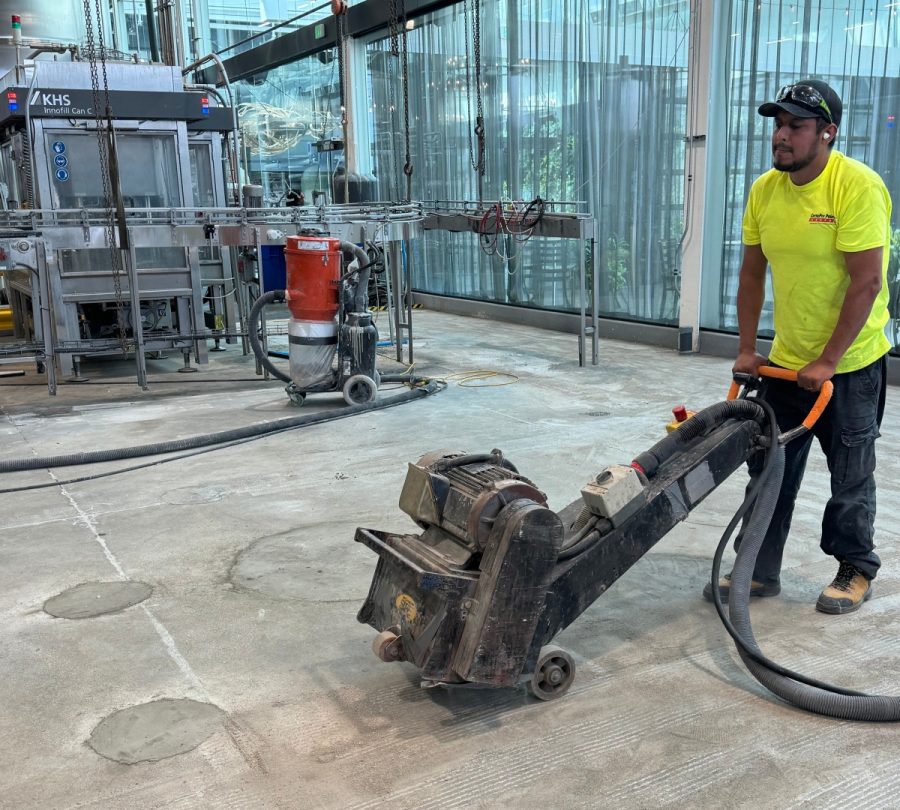 Pilot Project Brewing Photo during smoothing out the concrete Preview Image 12