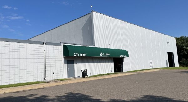 Front view of the Green Circle Drive Condos after the exterior painting