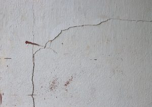 cracked drywall