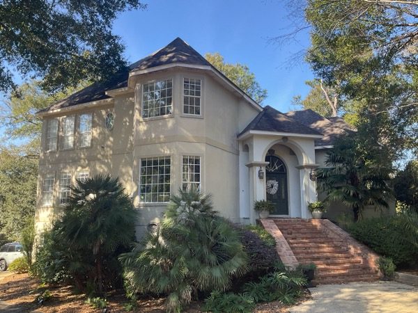 house with stucco exterior before repaint Preview Image 3