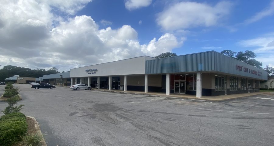 shopping center stucco, concrete and metal facade before cleaning and painting Preview Image 1