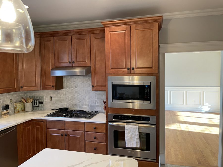 Before Kitchen Cabinet Painting Preview Image 6