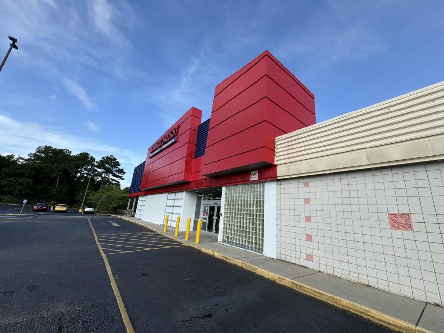 retail building exterior painting near Myrtle Beach Preview Image 1