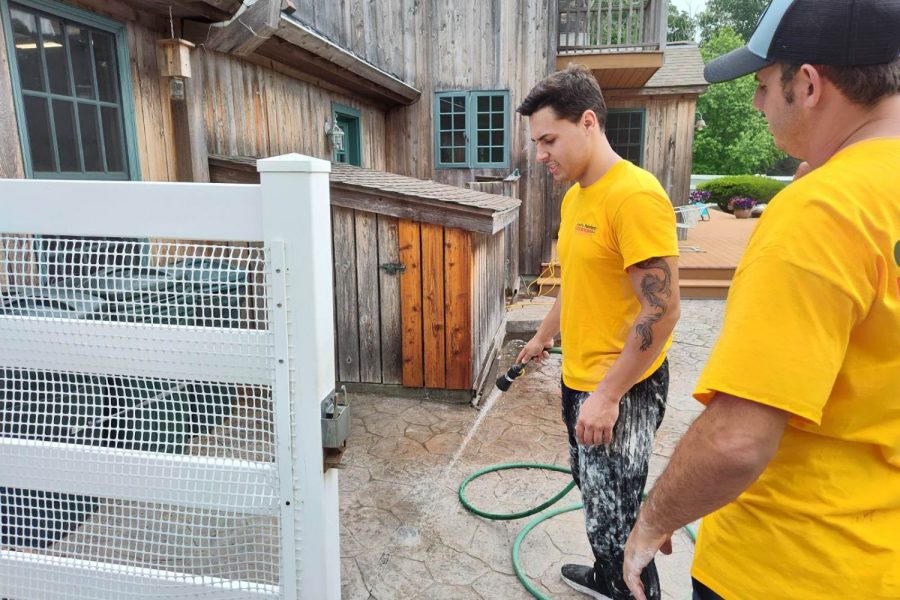 Wood Sided Refresh Process Photo Preview Image 1