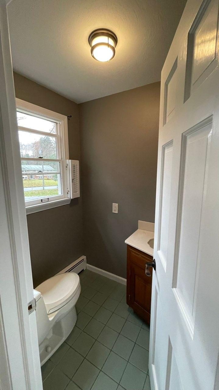 Bathroom After Photo Preview Image 14