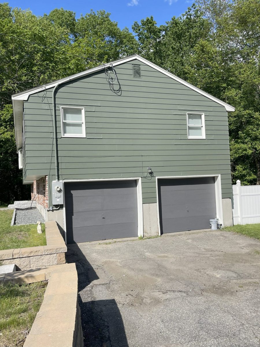 Chelmsford, MA Exterior House Painting Preview Image 2