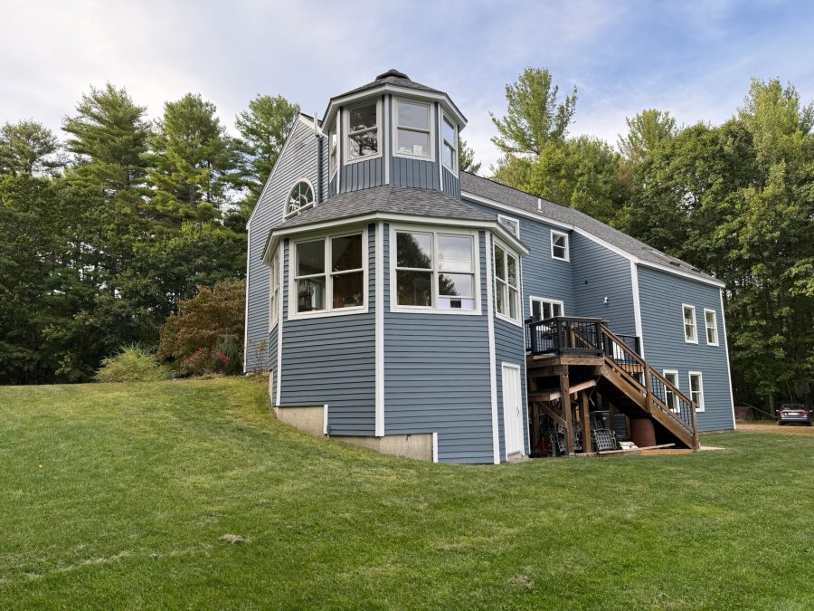 side of home professionally painted exterior Preview Image 3