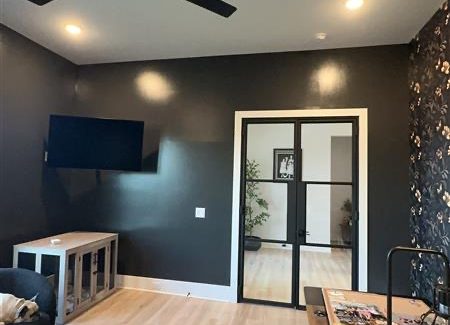 Home Office Wallpaper Project