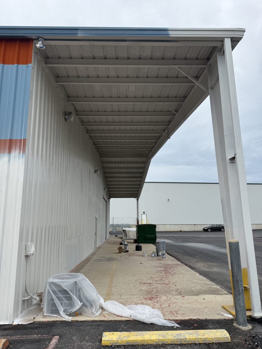 warehouse exterior with worn paint Preview Image 6