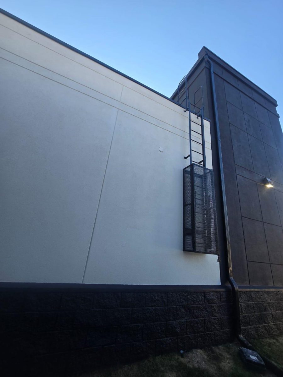 exterior wall of car wash Preview Image 6