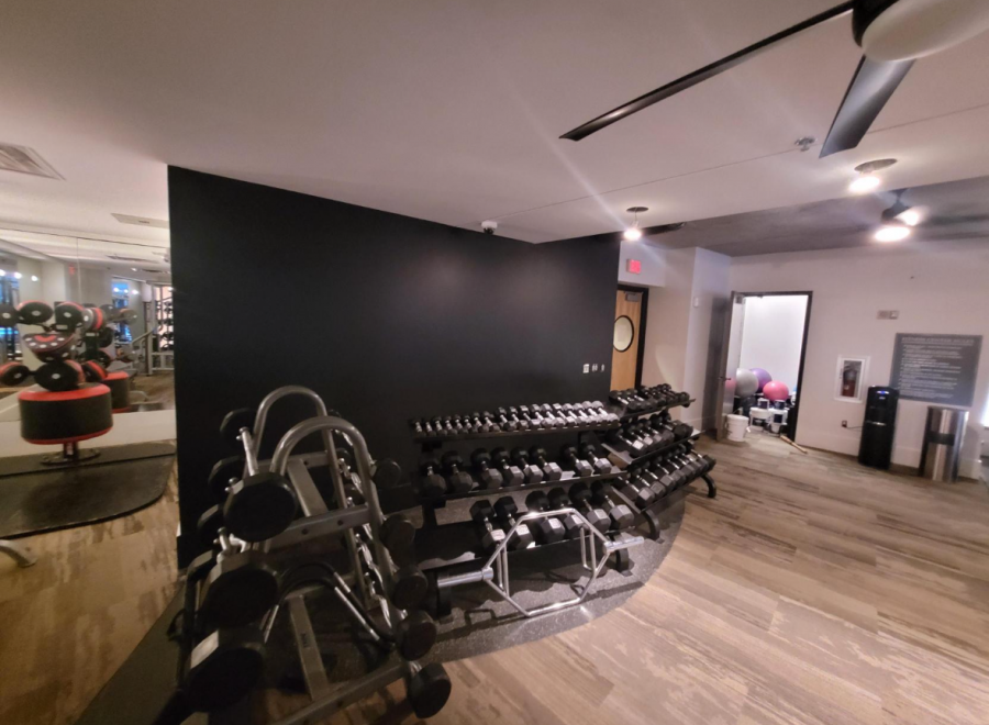 free weight racks in gym facility Preview Image 2