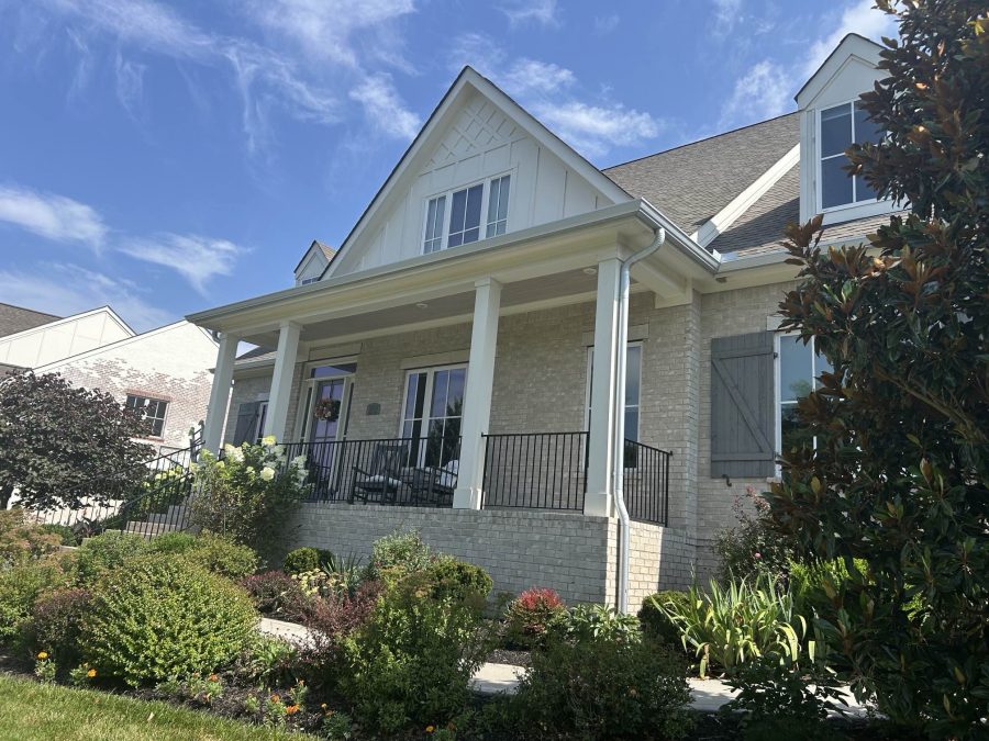 brick house with covered front porch Preview Image 13