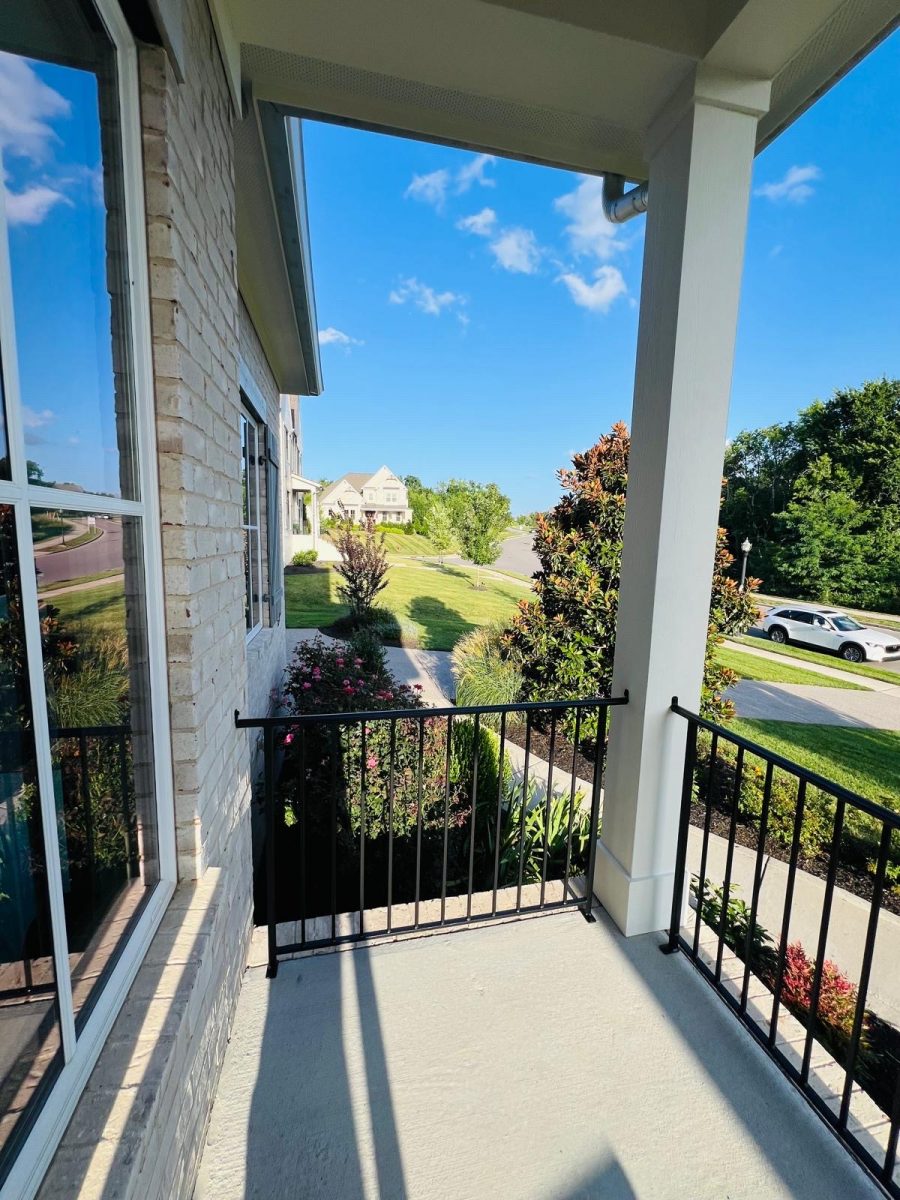 front patio and railing Preview Image 3