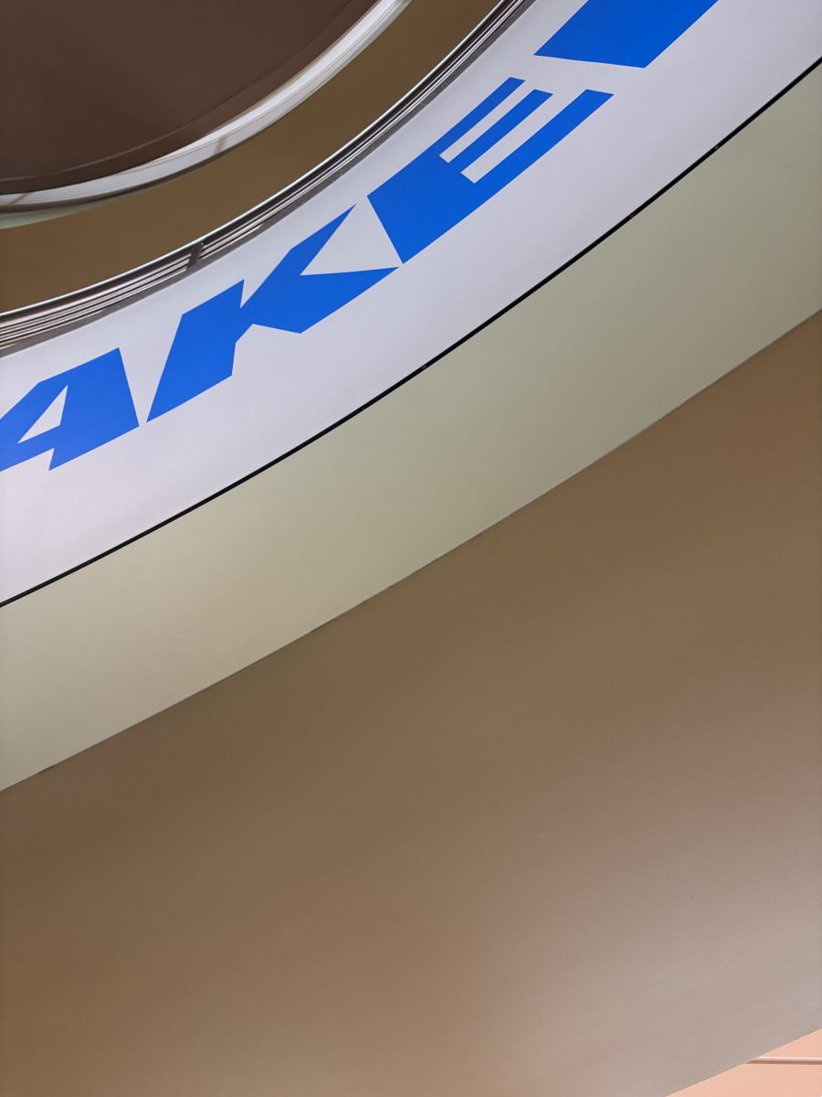 spiral staircase atrium before repaint Preview Image 5