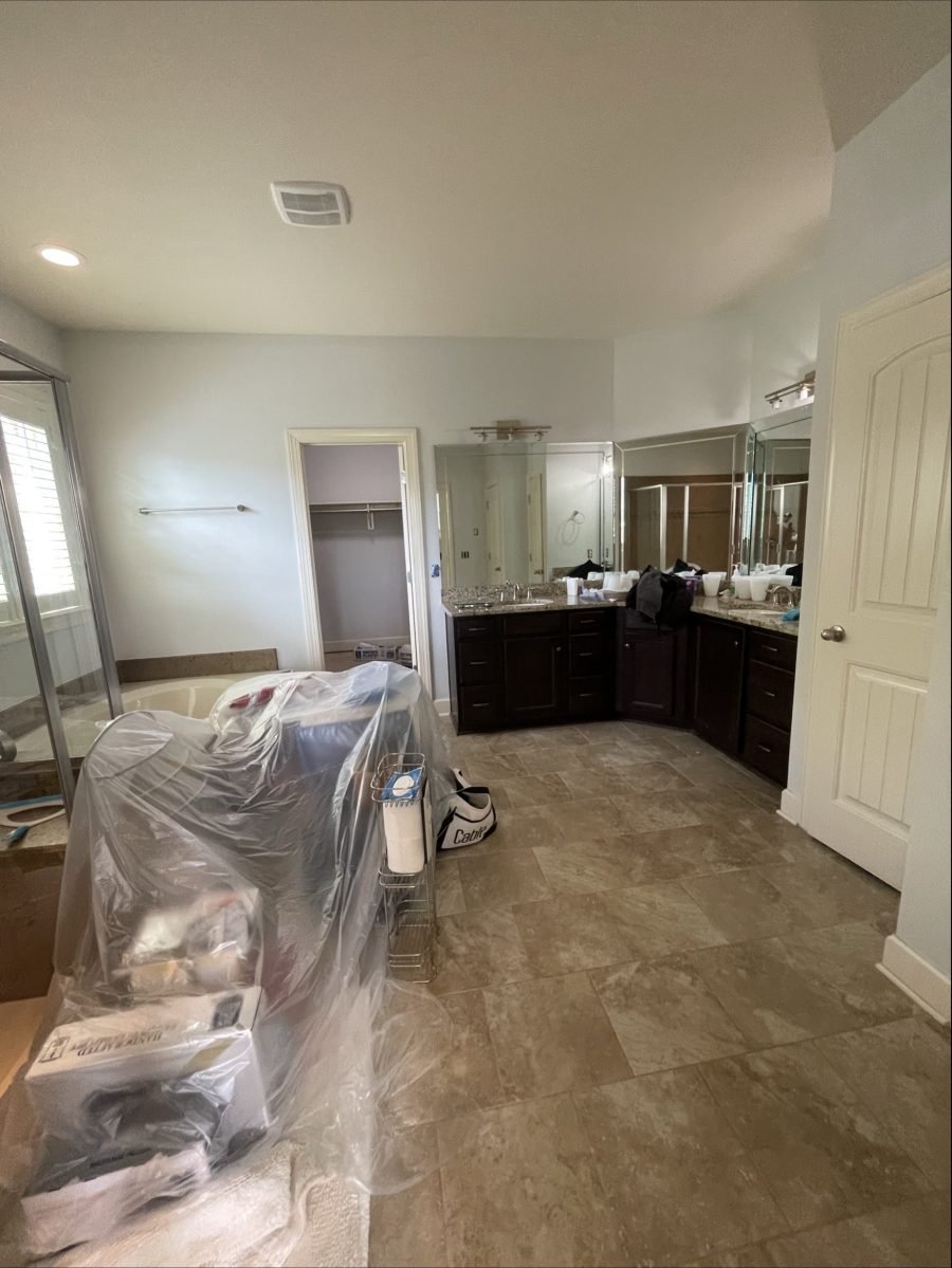 home bathroom after white repaint Preview Image 4