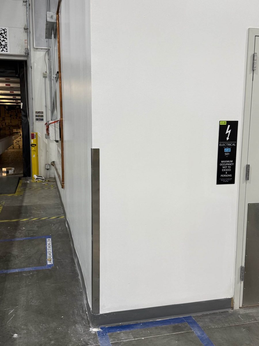 painted office space within warehouse Preview Image 2