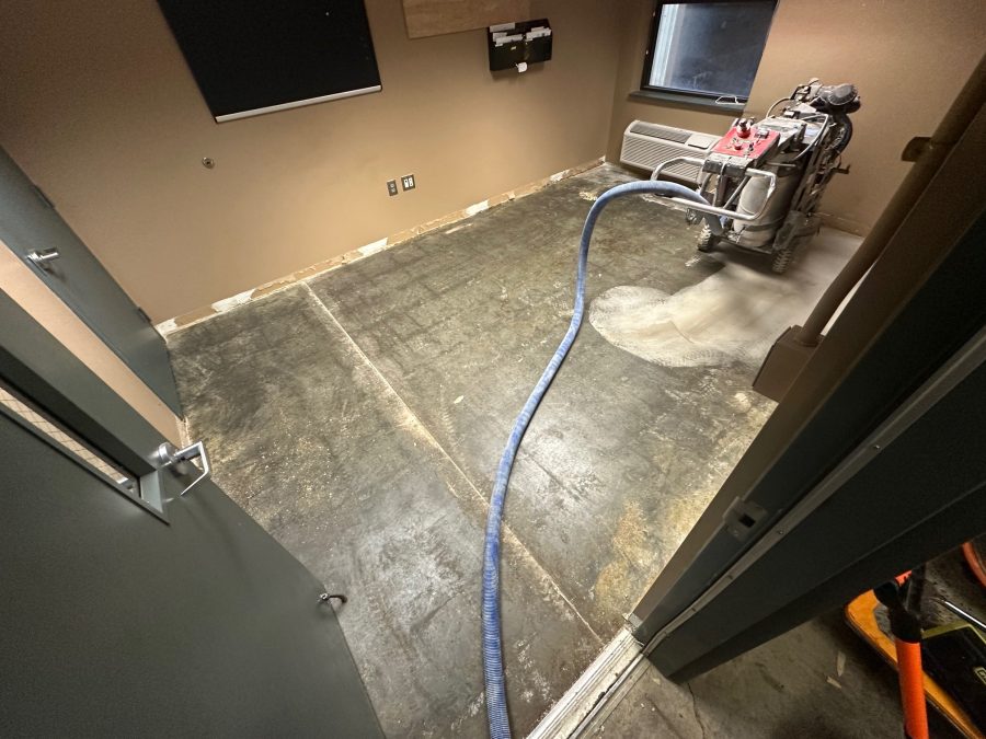 griding equipment in office space Preview Image 5