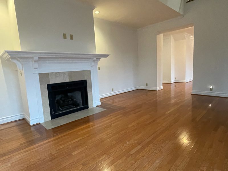 living room Preview Image 1