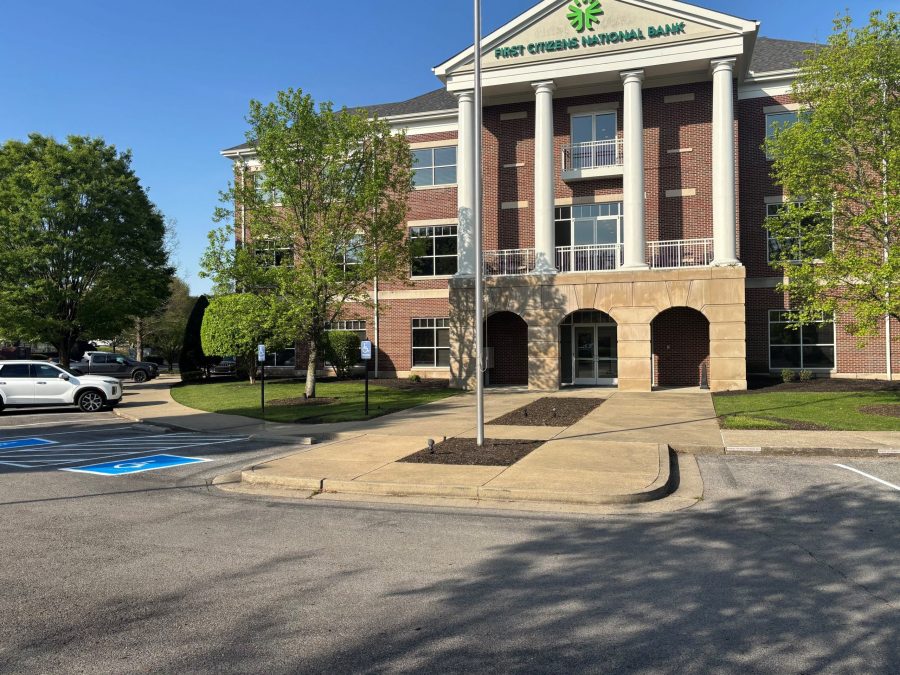 bank and parking lot Preview Image 1