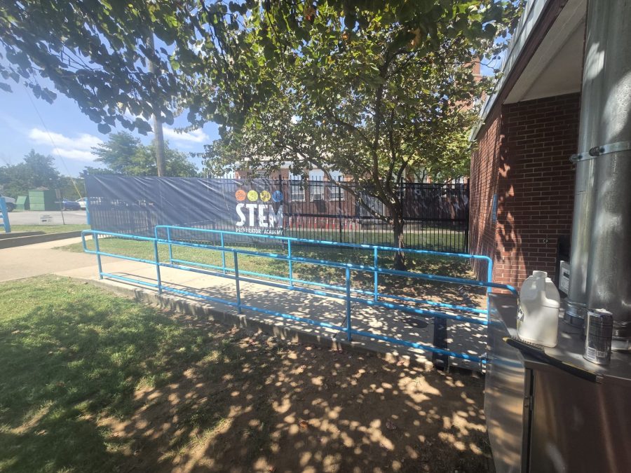 metal railing Preview Image 2