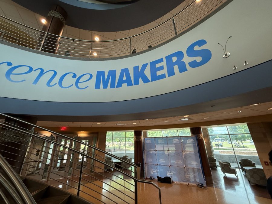 spiral staircase atrium after repaint Preview Image 3