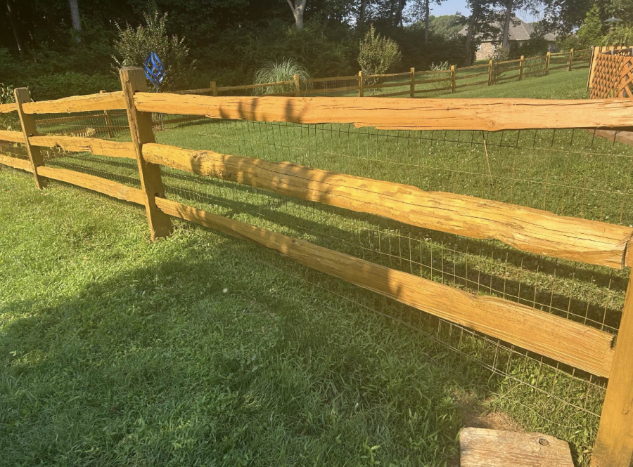 sealed wooden fence surrounding home Preview Image 2