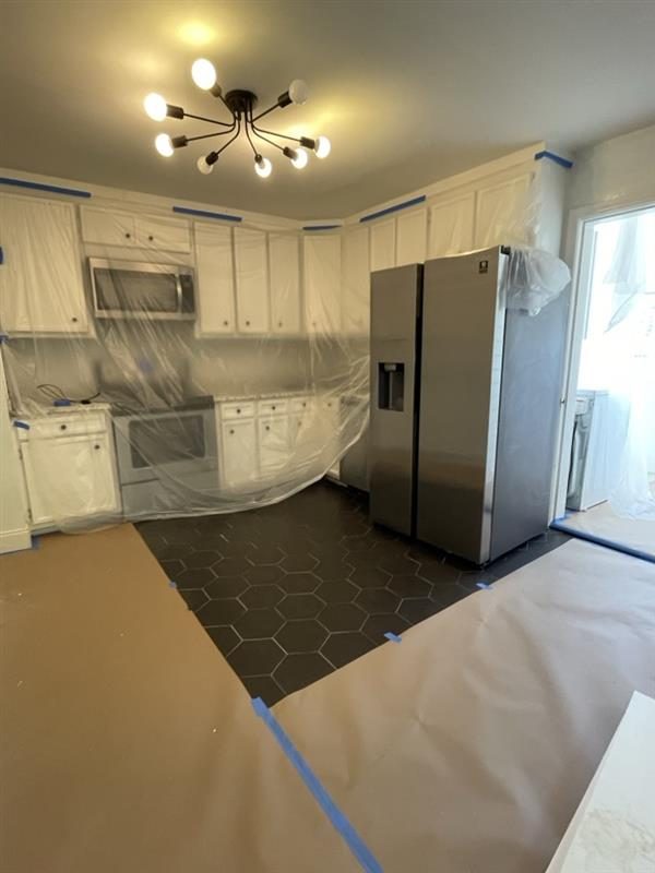 white kitchen cabinets before repaint Preview Image 3