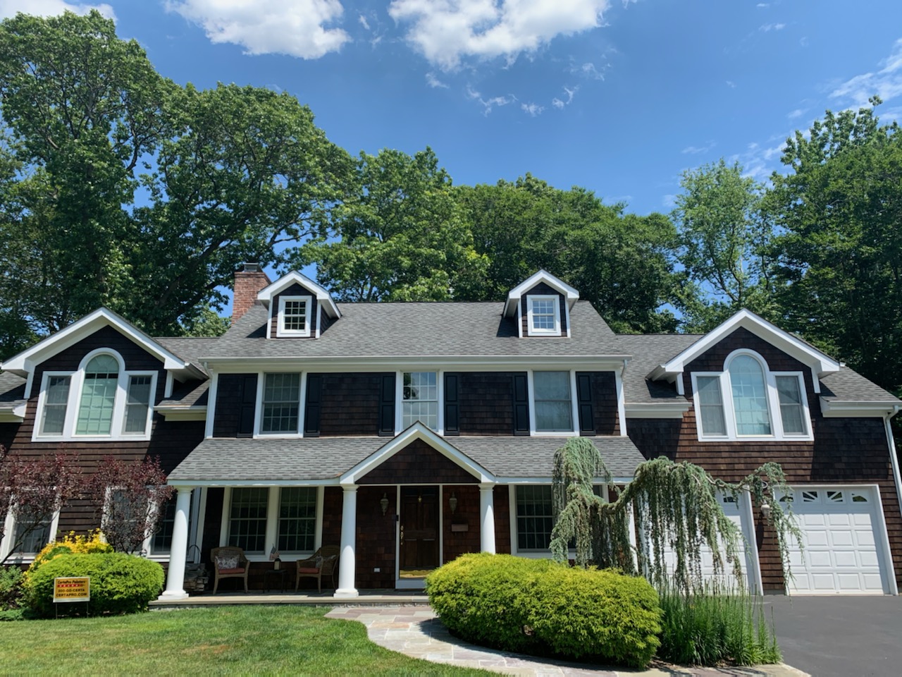 Roslyn, NY – House Staining After