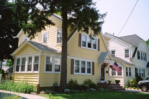 professional exterior painting in Albertson, NY by CertaPro