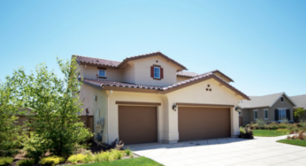 3 Reasons to Have Your Stucco Home Painted