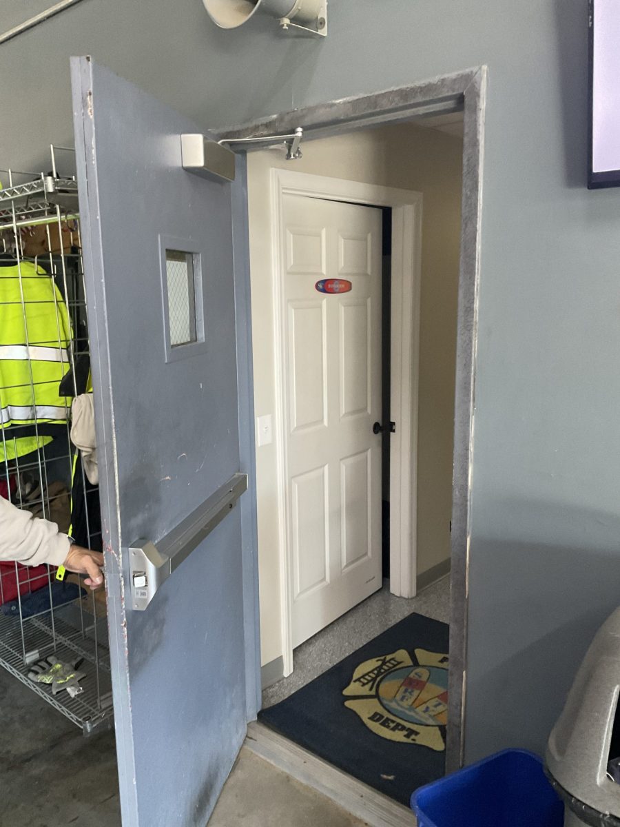 interior door of fire deparment facility before repaint Preview Image 8