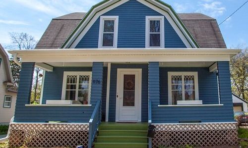 Exterior Blue House - Green Bay