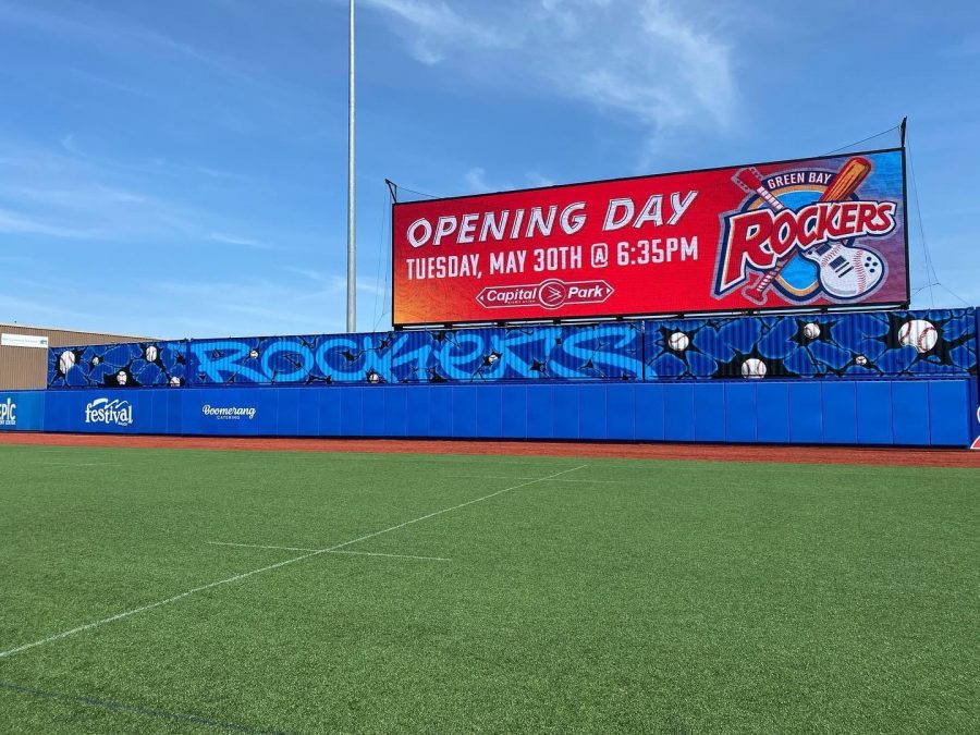 Full Scale of the Outfield Wall Preview Image 4