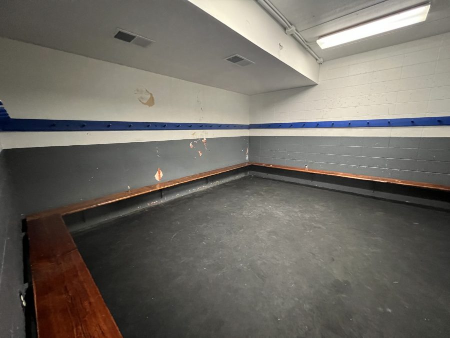 locker room with damaged paint Preview Image 6