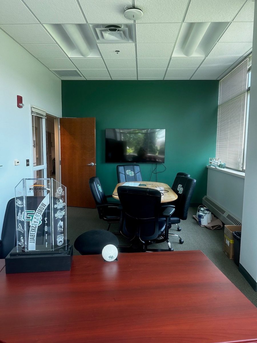 Green Bay Athletic Office Preview Image 1