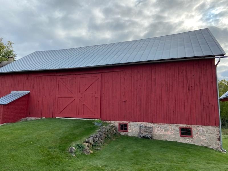 Transformed barn exterior Preview Image 6