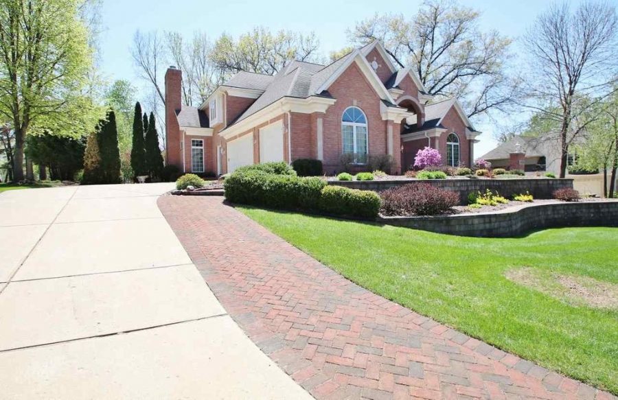 before painting , view from driveway Preview Image 4