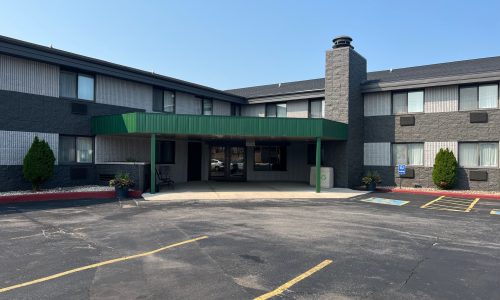 Quality Inn Exterior Painting