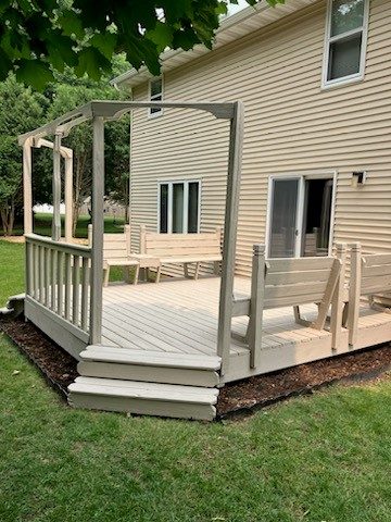 Deck Staining Project Preview Image 3