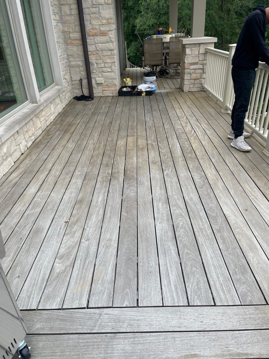 Deck Staining Project Preview Image 3