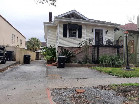 A complete paint job in the center of New Orleans.