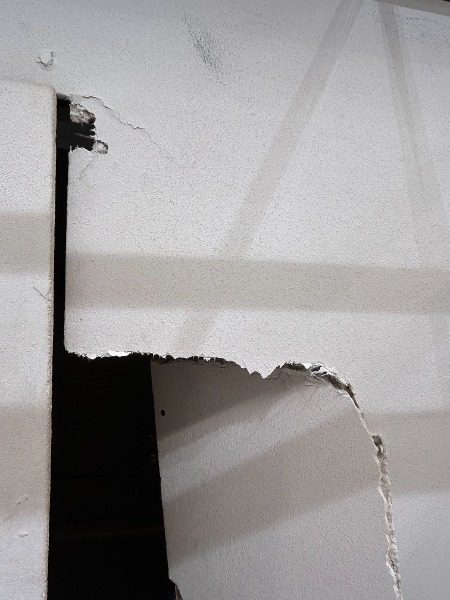damaged drywall Preview Image 9