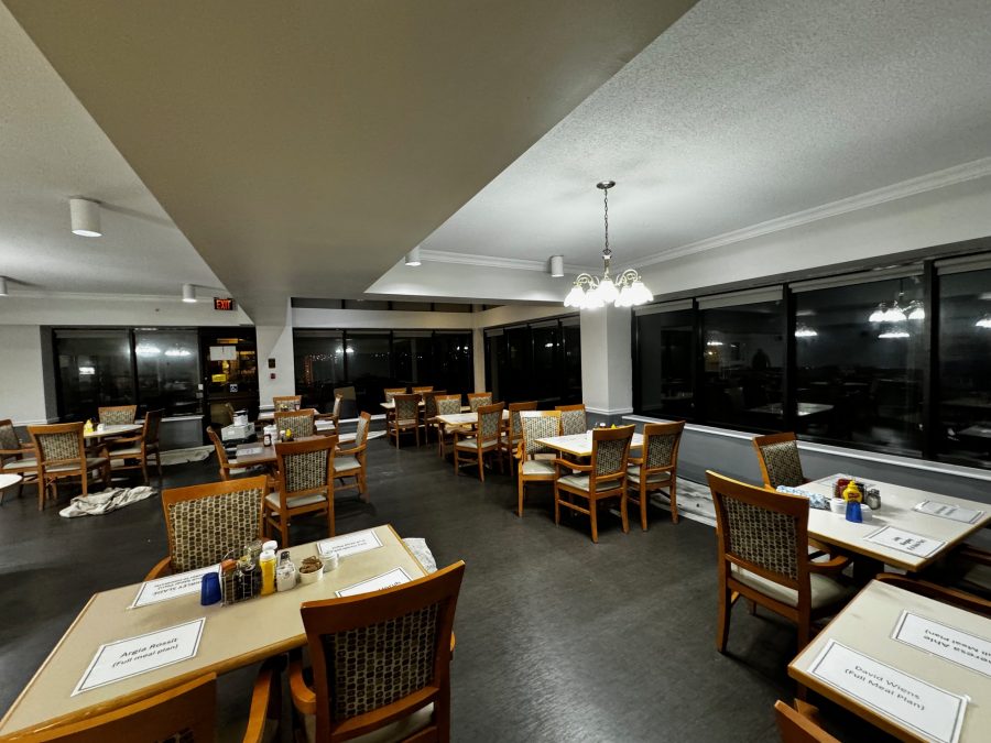 retirement dining room Preview Image 5