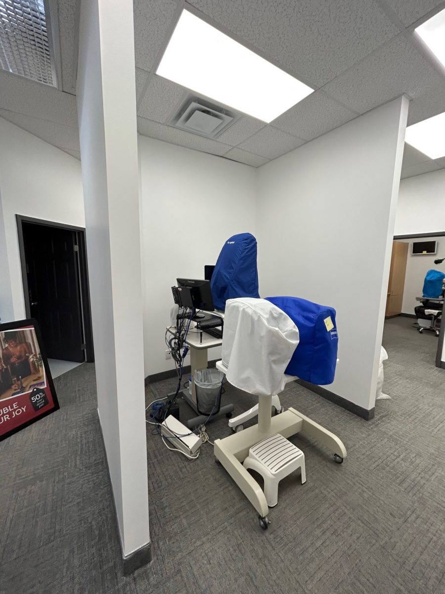 vision clinic interior Preview Image 3