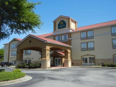 duluth ga commercial business painters la quinta inn