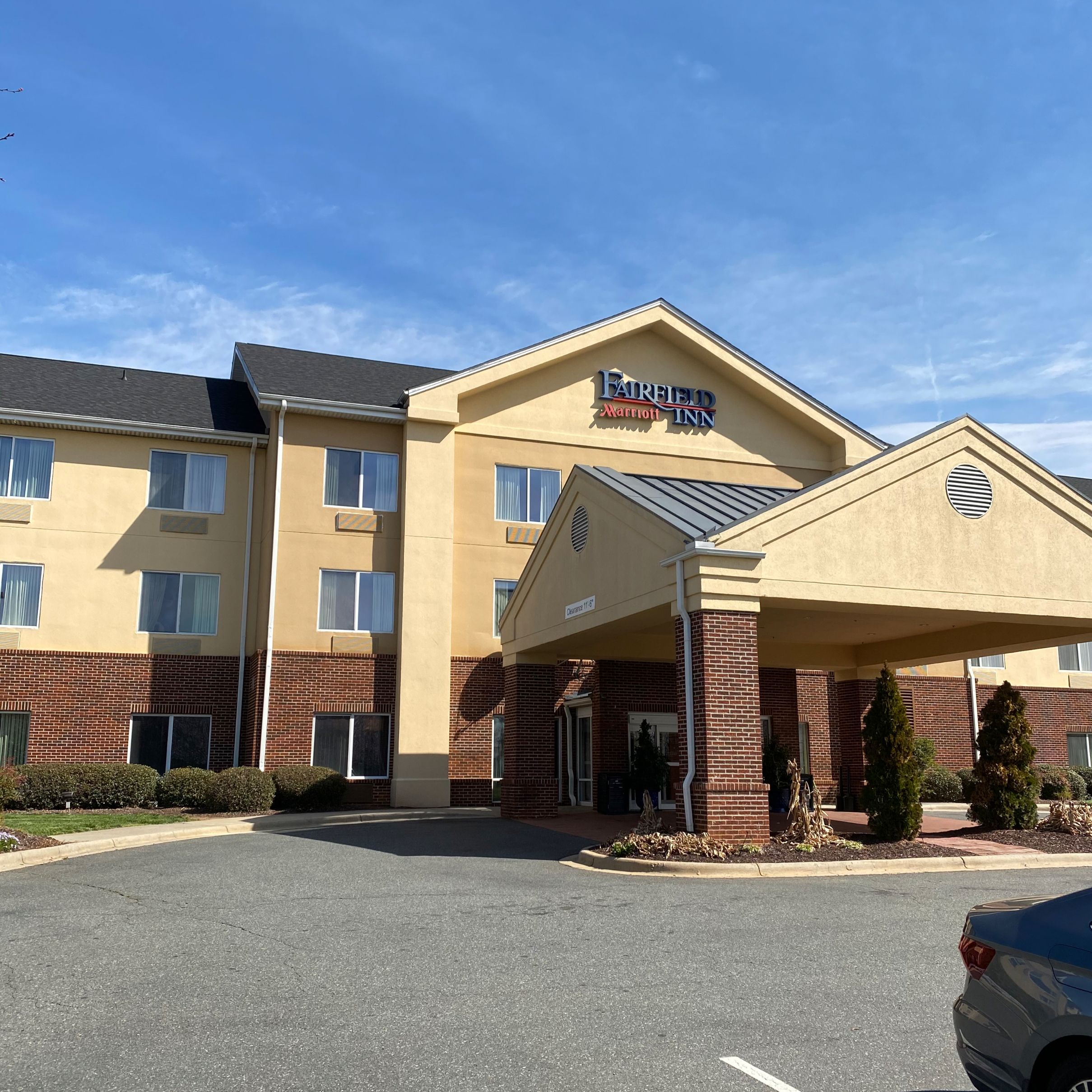 exterior commercial painting for hotels